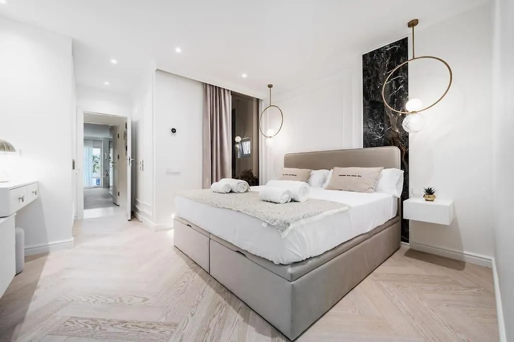 Luxury Apartment In Puerto Banus La Alcazaba Marbella