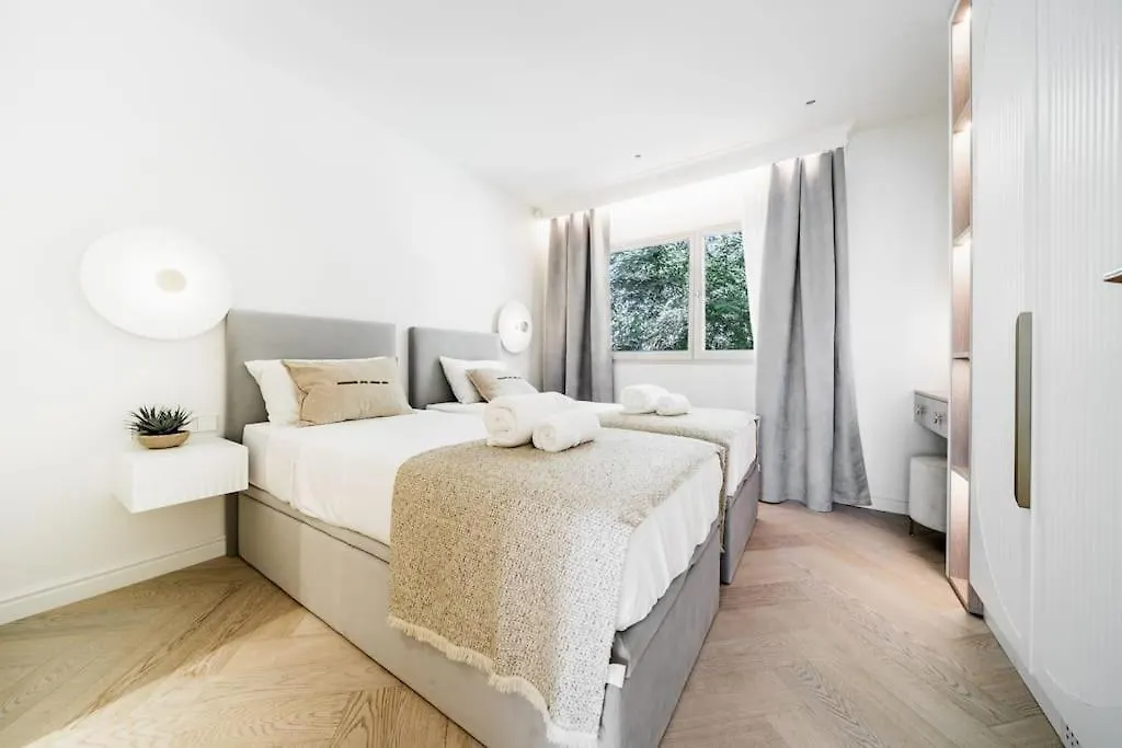 Luxury Apartment In Puerto Banus La Alcazaba Marbella